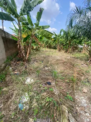 Land With Indenture and Site Plan