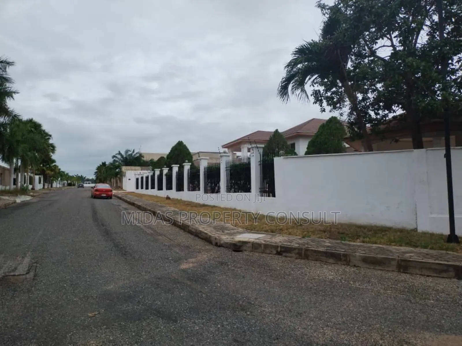 5bdrm House in Airport for sale