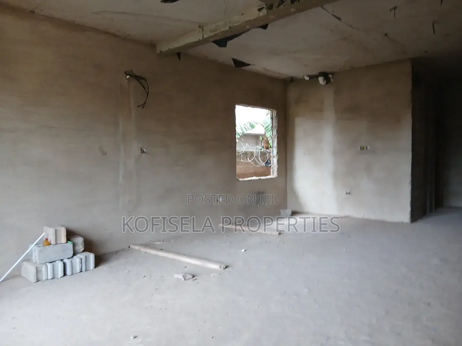 4bdrm Townhouse/Terrace in Kofisela Properties, North Legon for sale