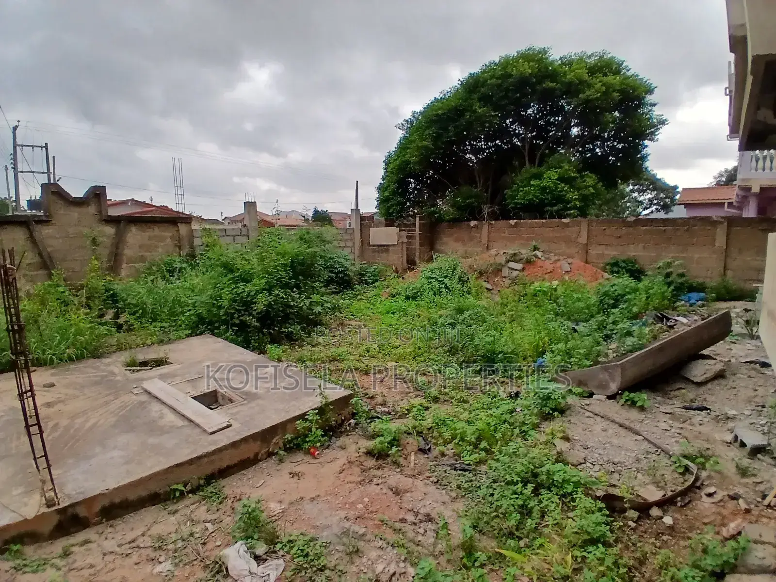 4bdrm Townhouse/Terrace in Kofisela Properties, North Legon for sale