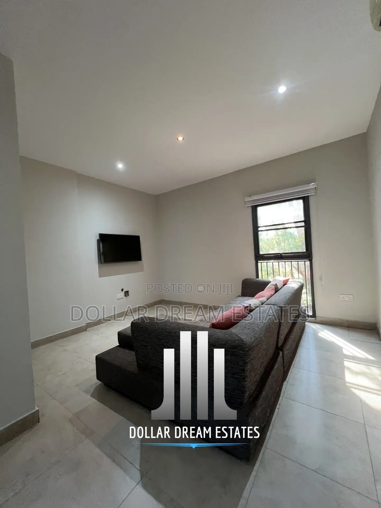 3bdrm Townhouse / Terrace in East Legon for rent