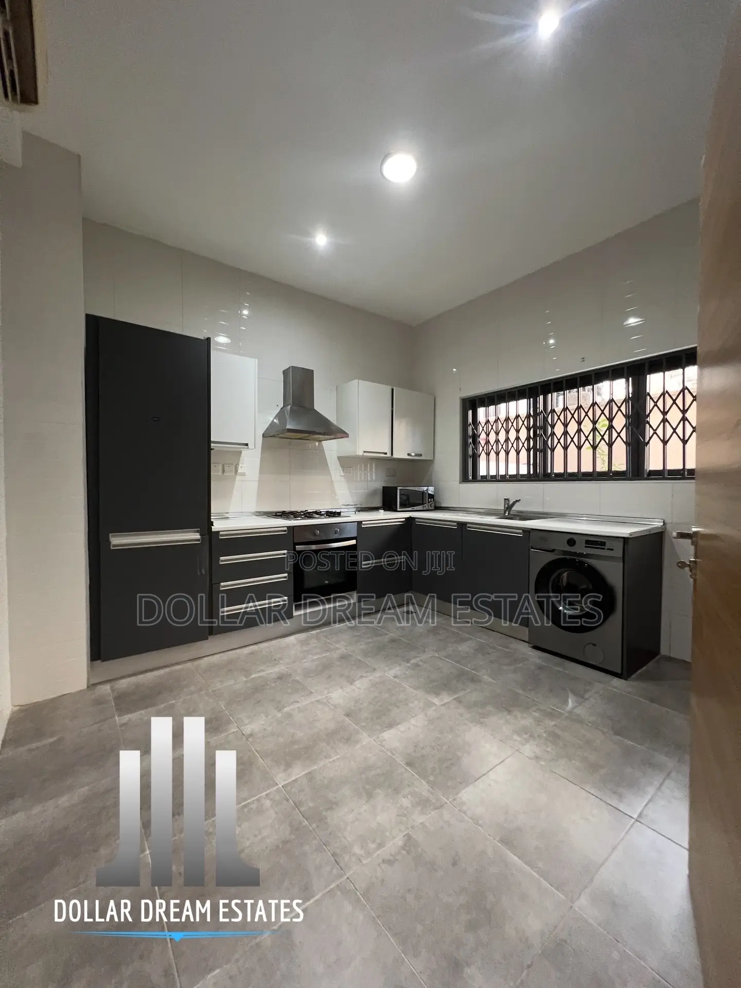 3bdrm Townhouse / Terrace in East Legon for rent