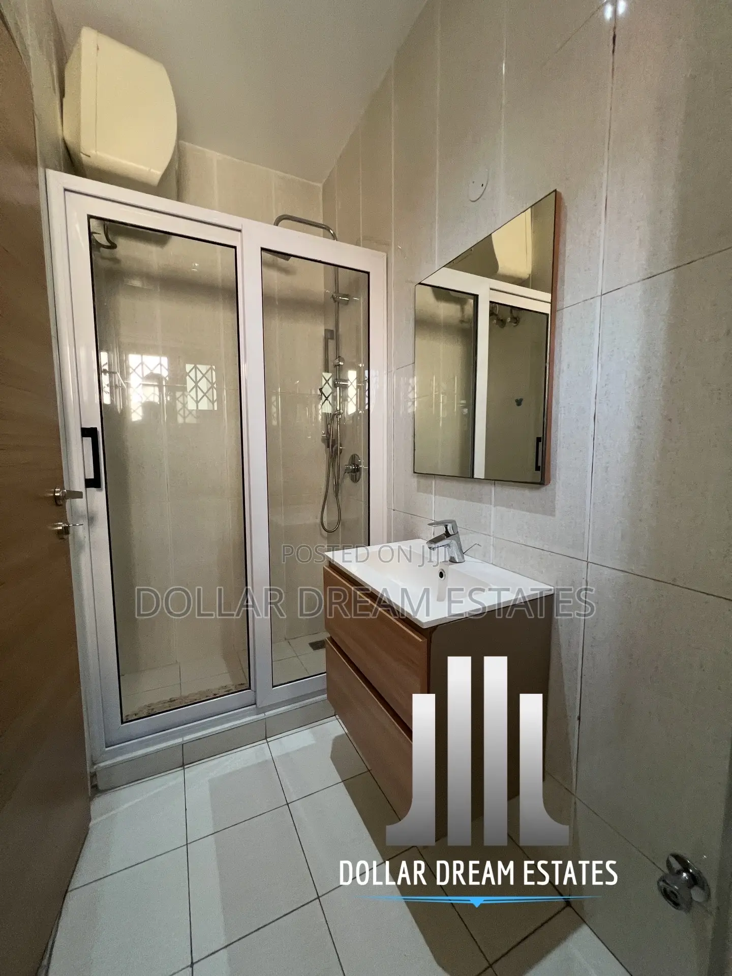 3bdrm Townhouse / Terrace in East Legon for rent