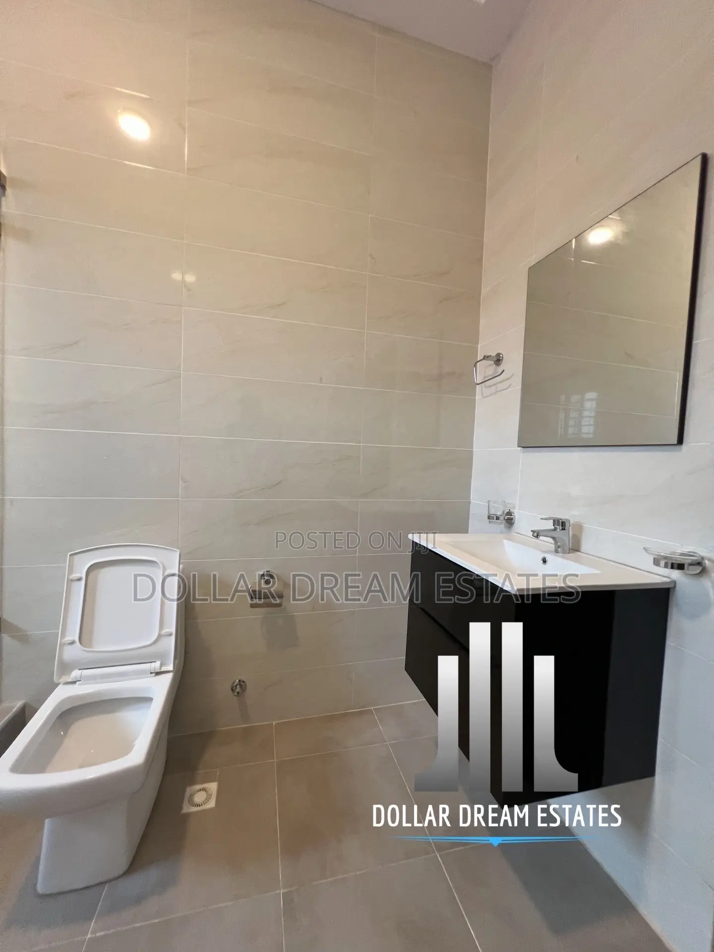 3bdrm Apartment in Old Ashomang for rent