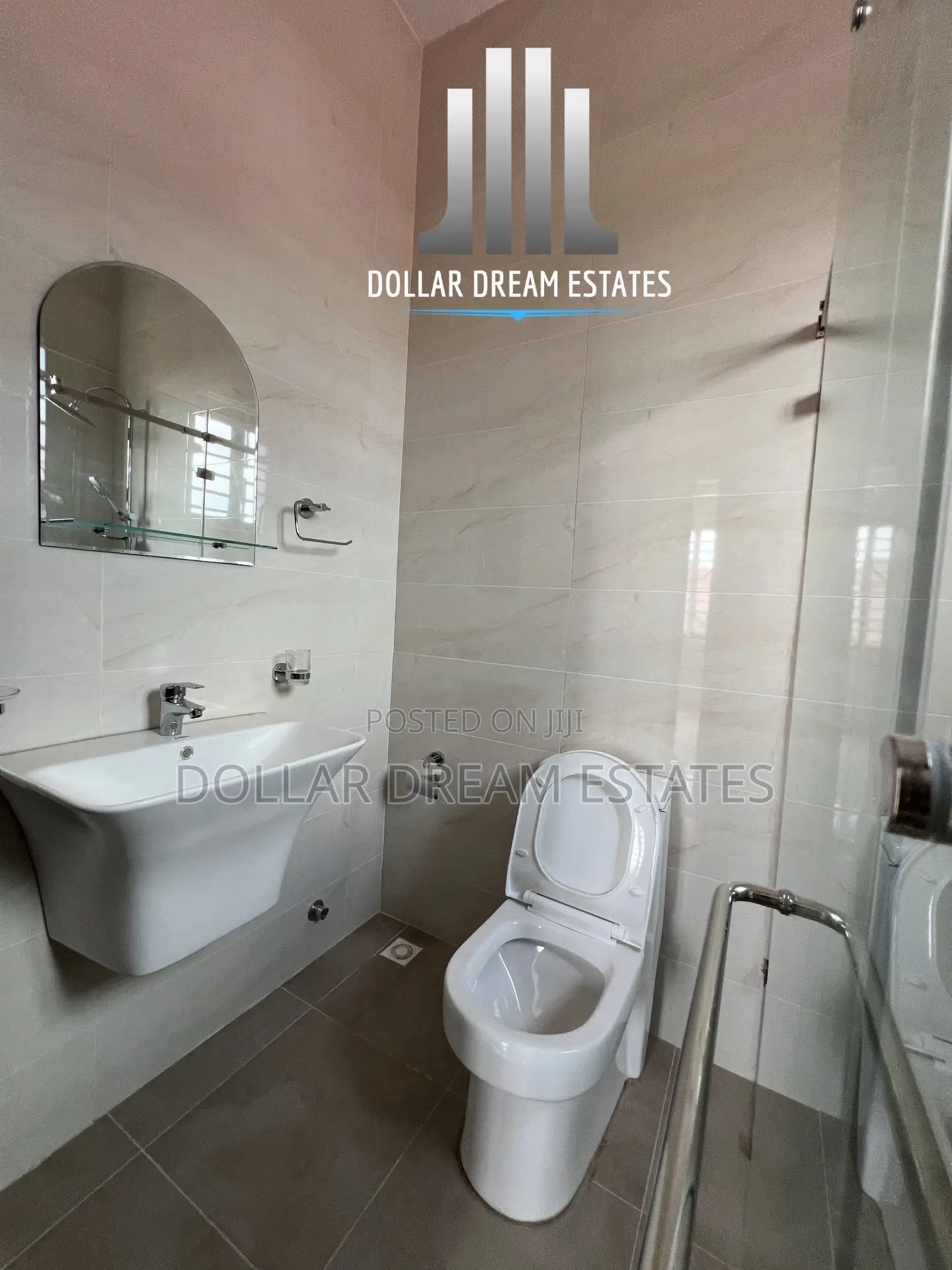 3bdrm Apartment in Old Ashomang for rent