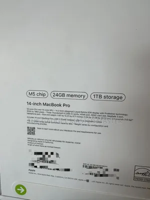 New Laptop Apple MacBook Pro 2025 M5 24GB Apple M5 SSD 1T