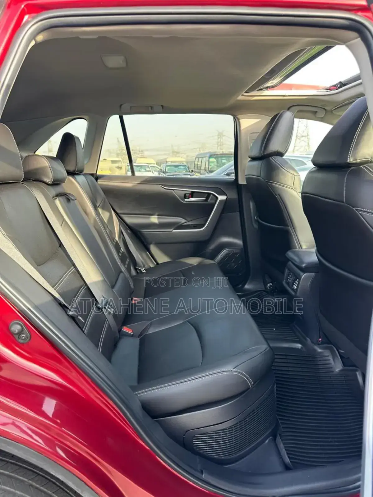 Toyota RAV4 XLE AWD 2023 Red