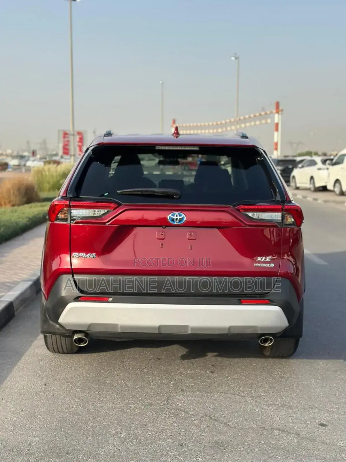 Toyota RAV4 XLE AWD 2023 Red