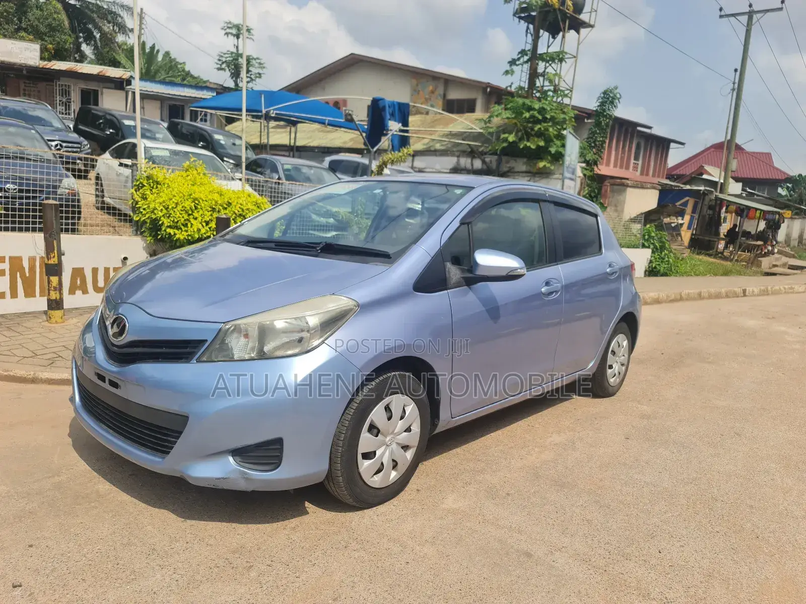 Toyota Vitz 1.3 AWD 5dr 2013 Blue