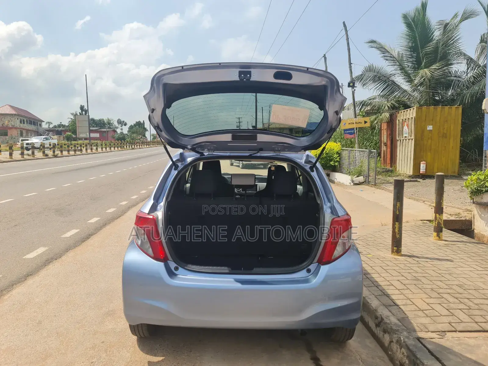 Toyota Vitz 1.3 AWD 5dr 2013 Blue