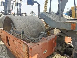 Heavy Duty Hamm Road Compactor (Selling as Is)