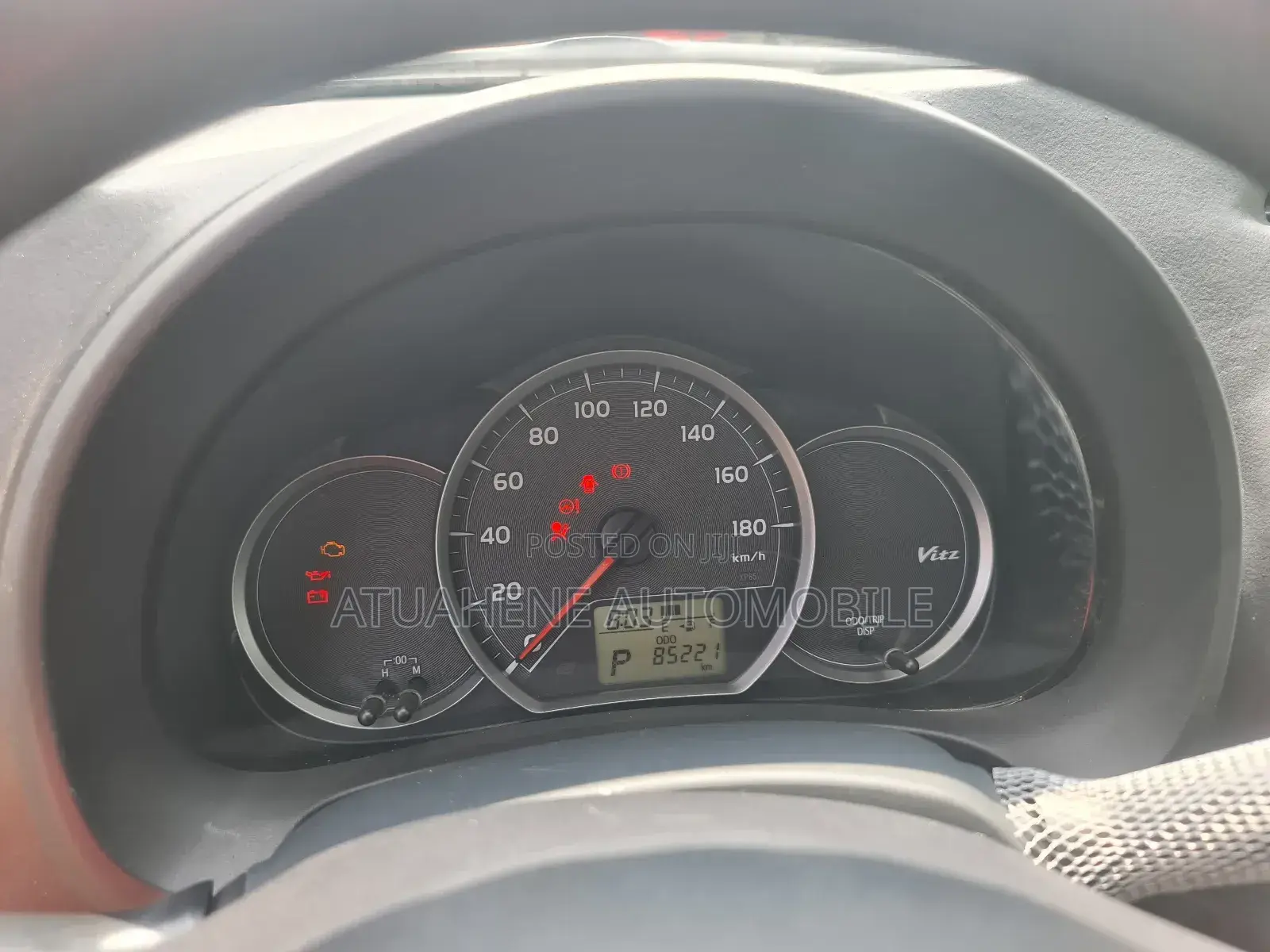 Toyota Vitz 1.3 AWD 5dr 2013 Blue