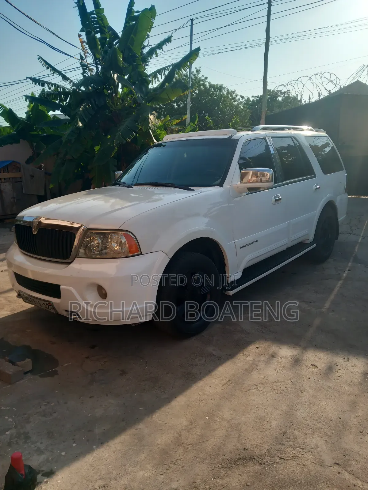 Lincoln Navigator Ultimate 4x4 2003 White
