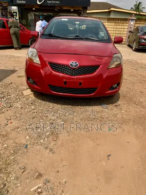 Toyota Yaris 2010 Red