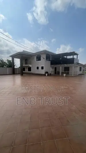5bdrm Mansion in Amasaman Kasoa Road for sale