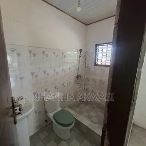 3bdrm House in Spintex, Tema Metropolitan for rent