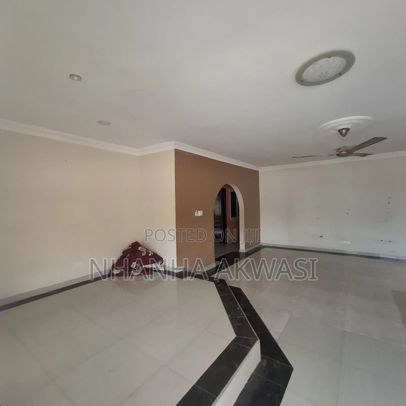 3bdrm House in Lashibi, Tema Metropolitan for rent
