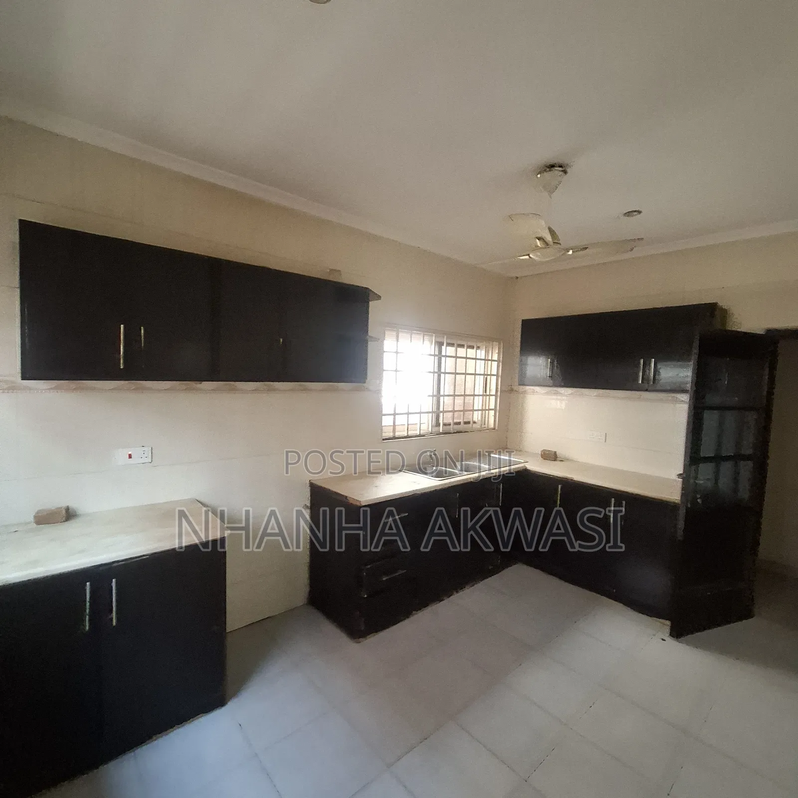 3bdrm House in Lashibi, Tema Metropolitan for rent