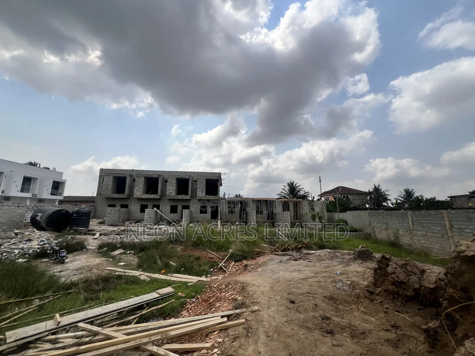 2bdrm House in Neon Boulevard Phase, Nmai-Dzorn for sale