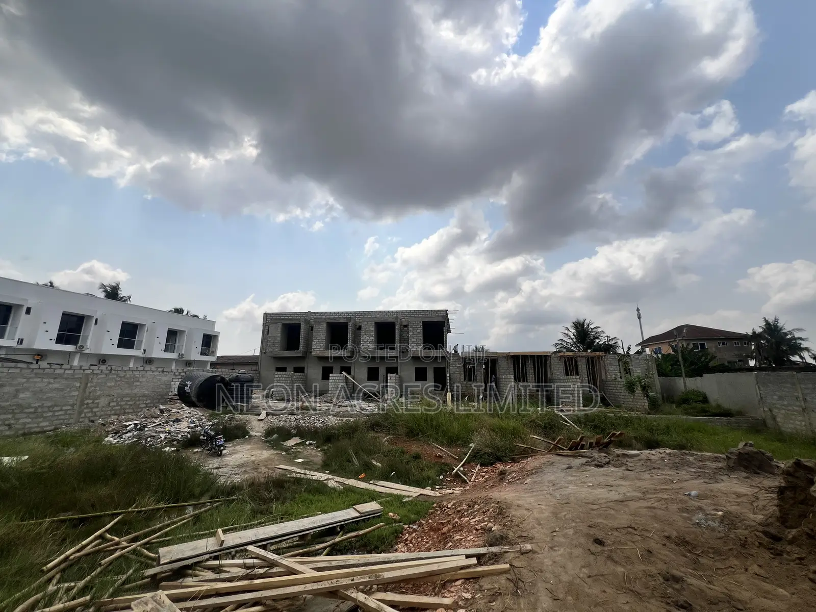 2bdrm House in Neon Boulevard Phase, Nmai-Dzorn for sale