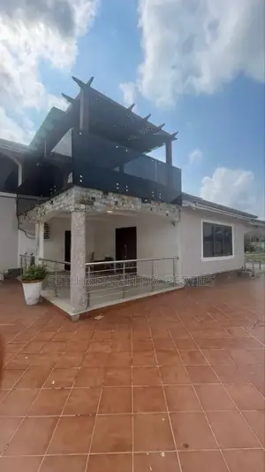 5bdrm House in Amasaman for sale