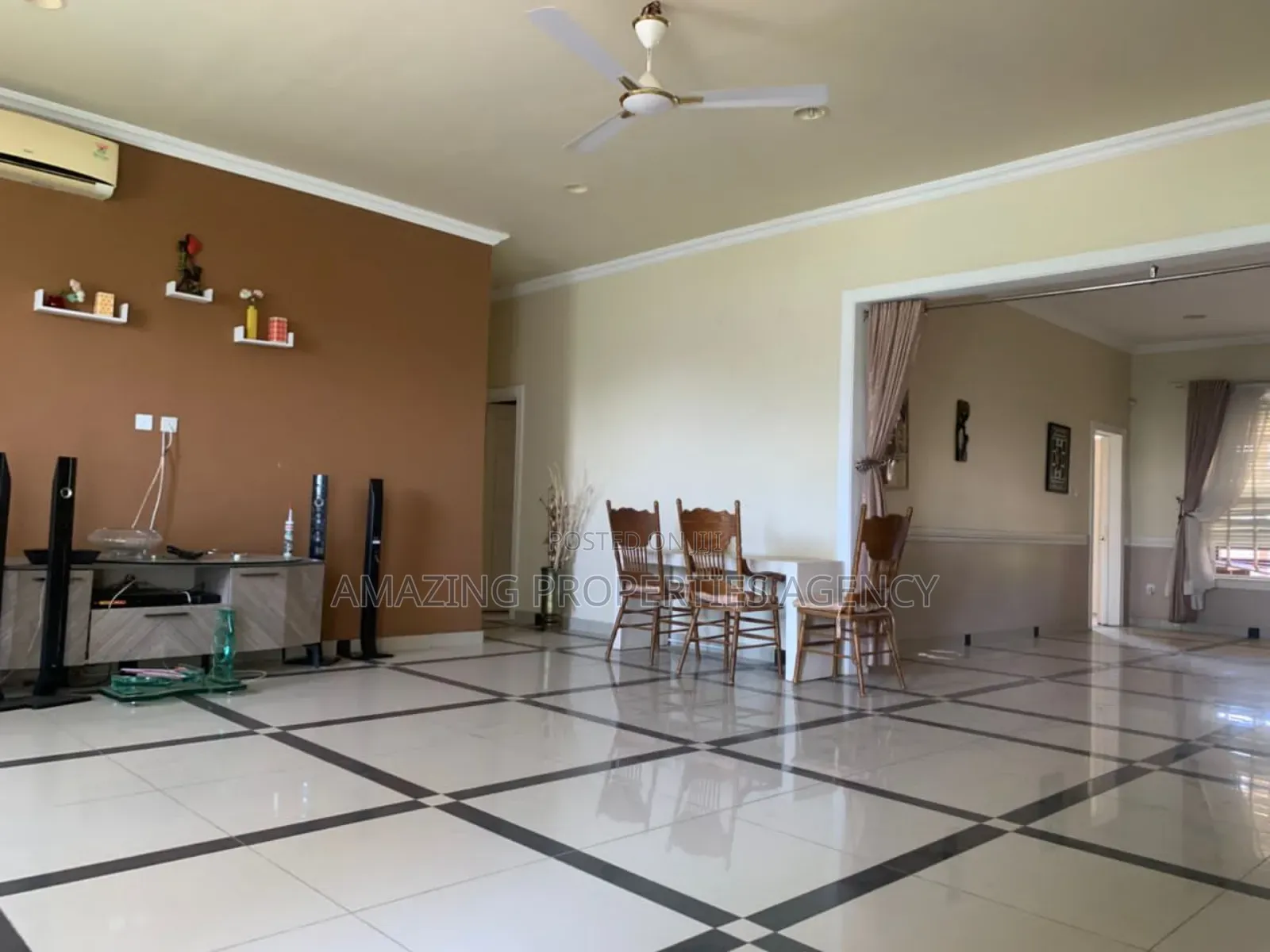 4bdrm House in Tema Community 25 for sale