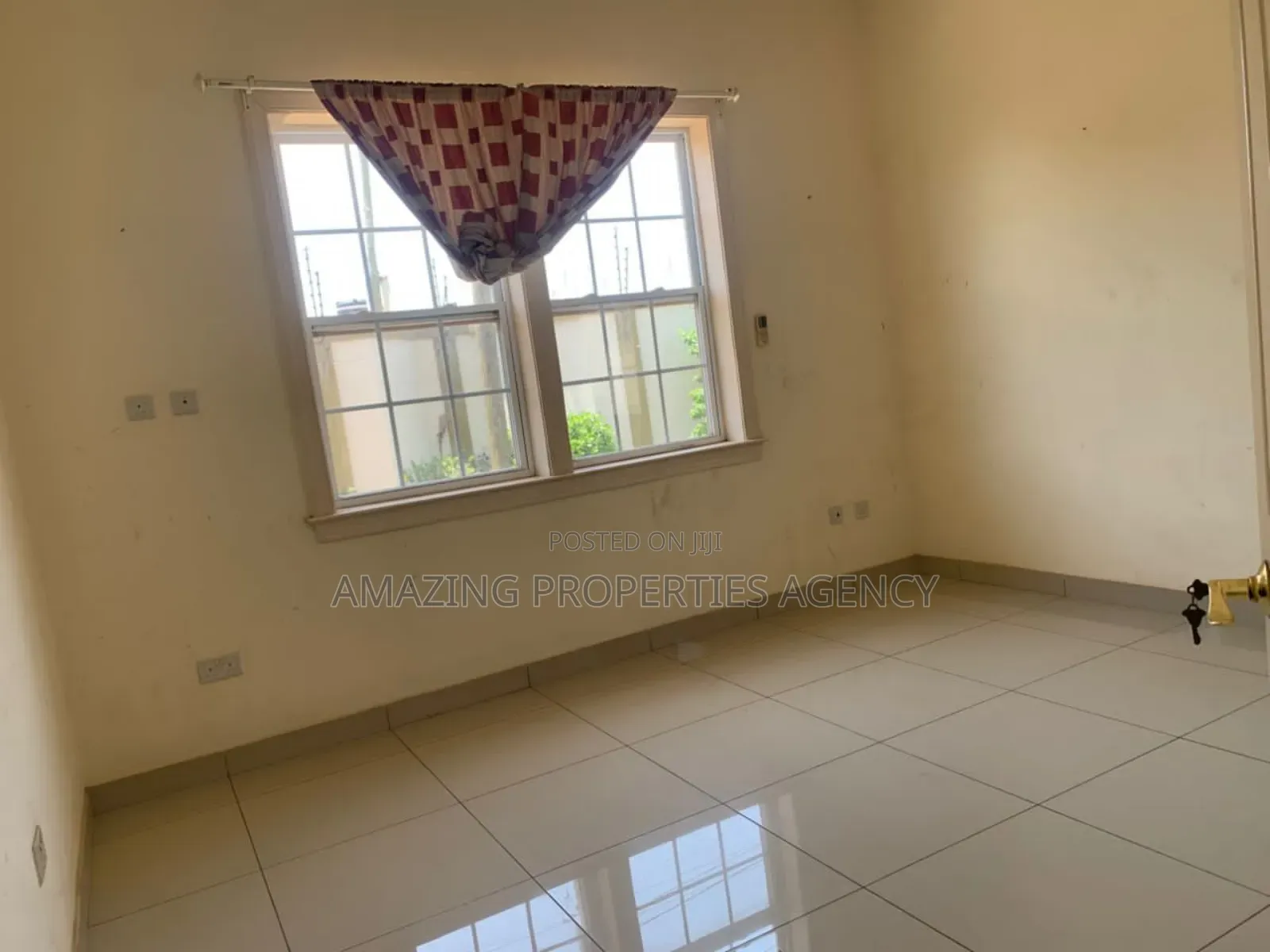 4bdrm House in Tema Community 25 for sale