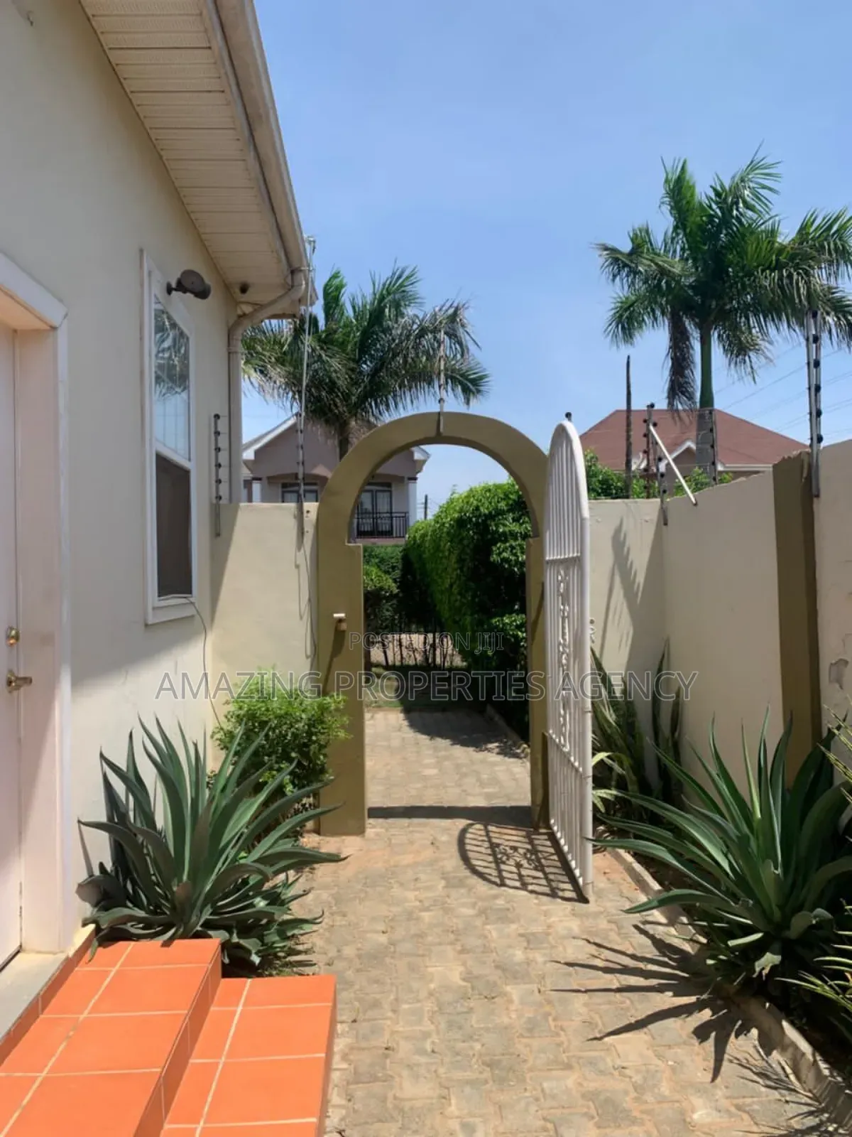 4bdrm House in Tema Community 25 for sale