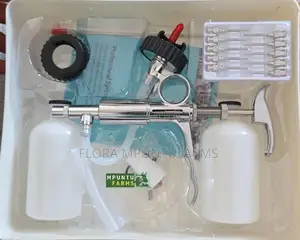 3rd Newcastle Vaccinator Syringe