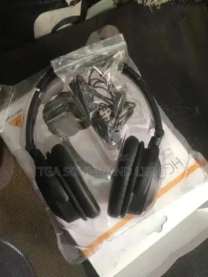 Behringer Hc 2000b Wireless Studio Headphones