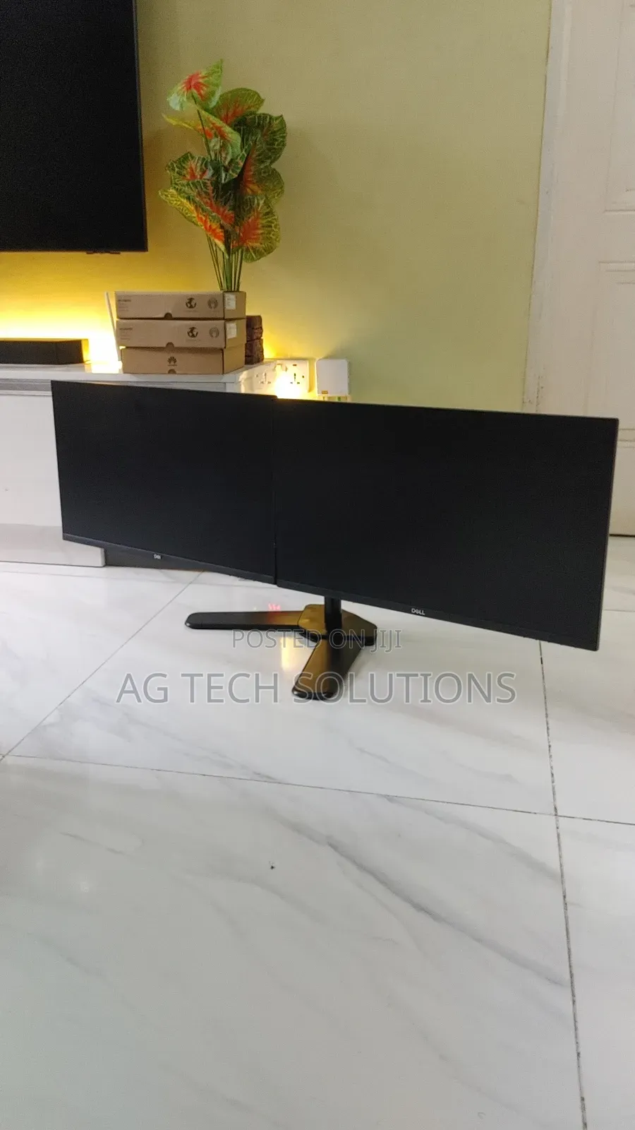 Dell Edgeless 24 Inch Monitor