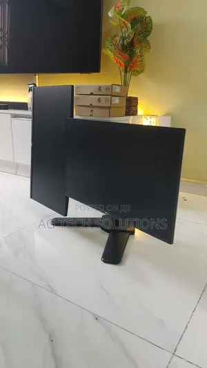 Dell Edgeless 24 Inch Monitor