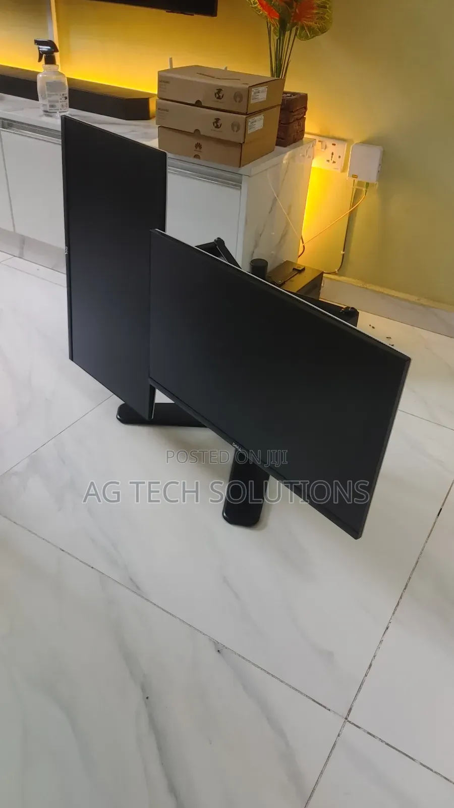 Dell Edgeless 24 Inch Monitor