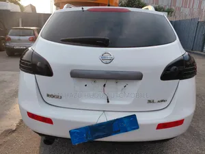 Nissan Rogue S 2010 White