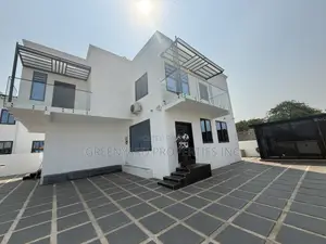 4bdrm Duplex in Trasacco, Adjiriganor for rent