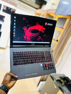 Laptop MSI GV62 7RD 8GB Intel Core I5 SSD 1.5T