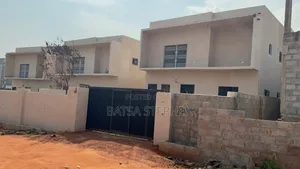 Furnished 2bdrm House in Ashaley Botwe for sale