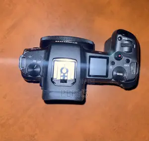 Canon Eos R Uk Used 99%
