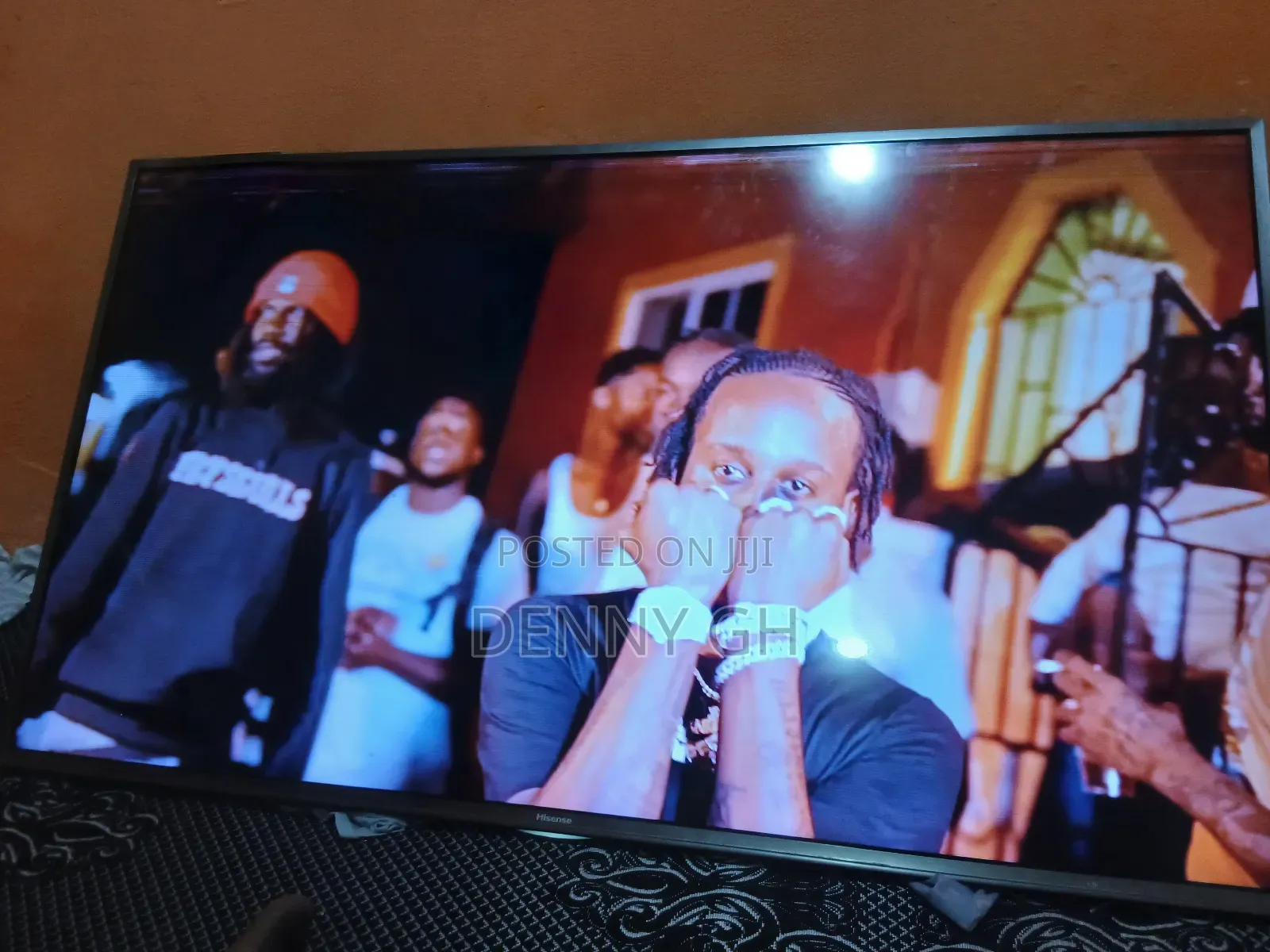 55 Inches Hisense Smart Tv