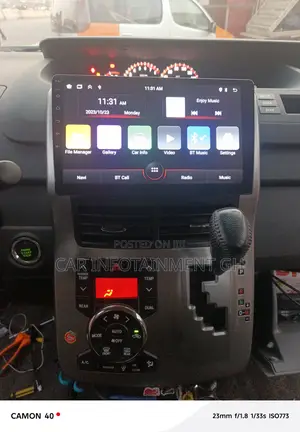 Toyota Voxy Android Screen and Reverse Camera