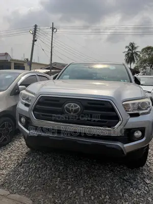 Toyota Tacoma 2017 Gray