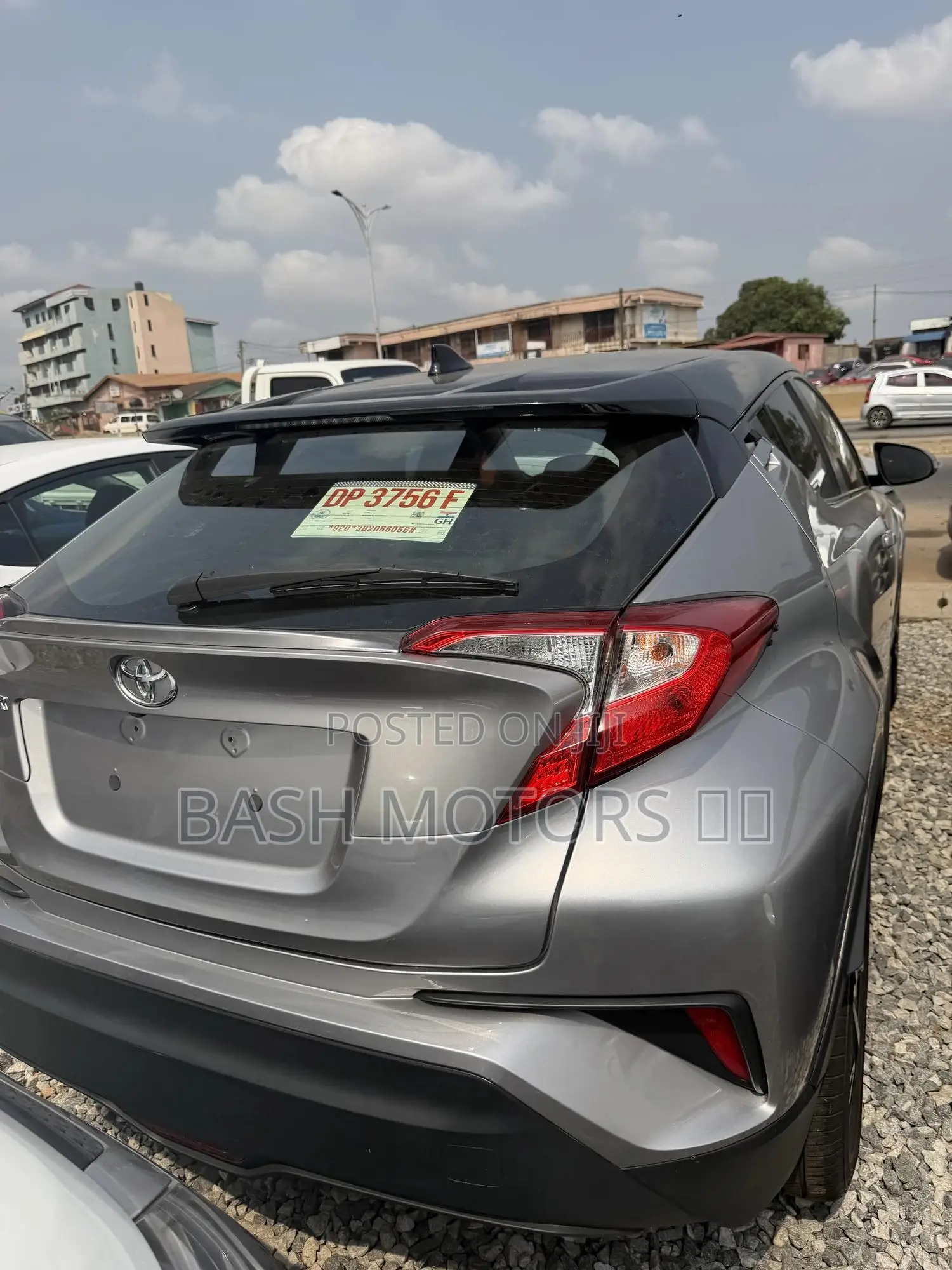 Toyota C-HR LE 2021 Gray