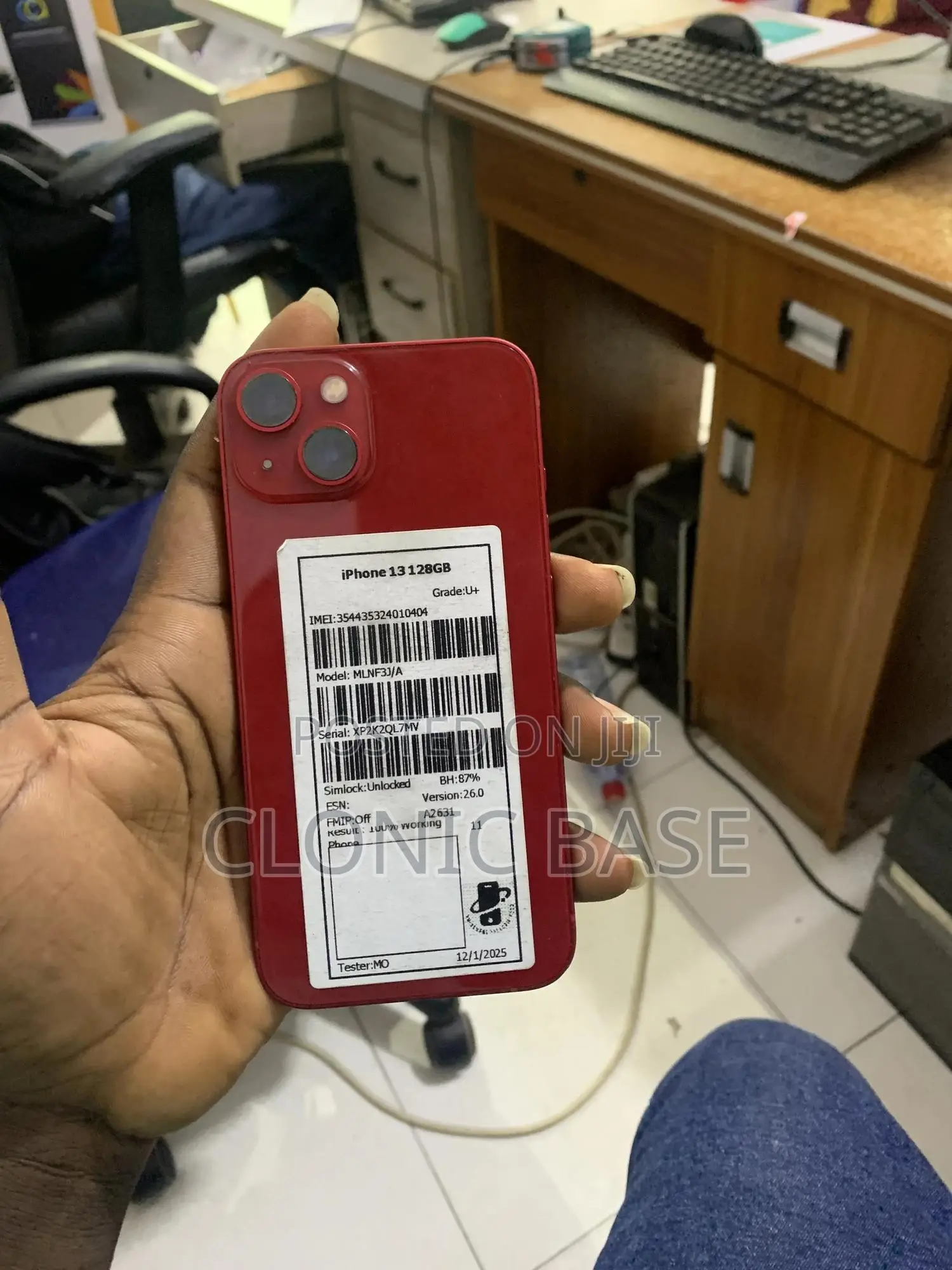 Apple iPhone 13 128 GB Red