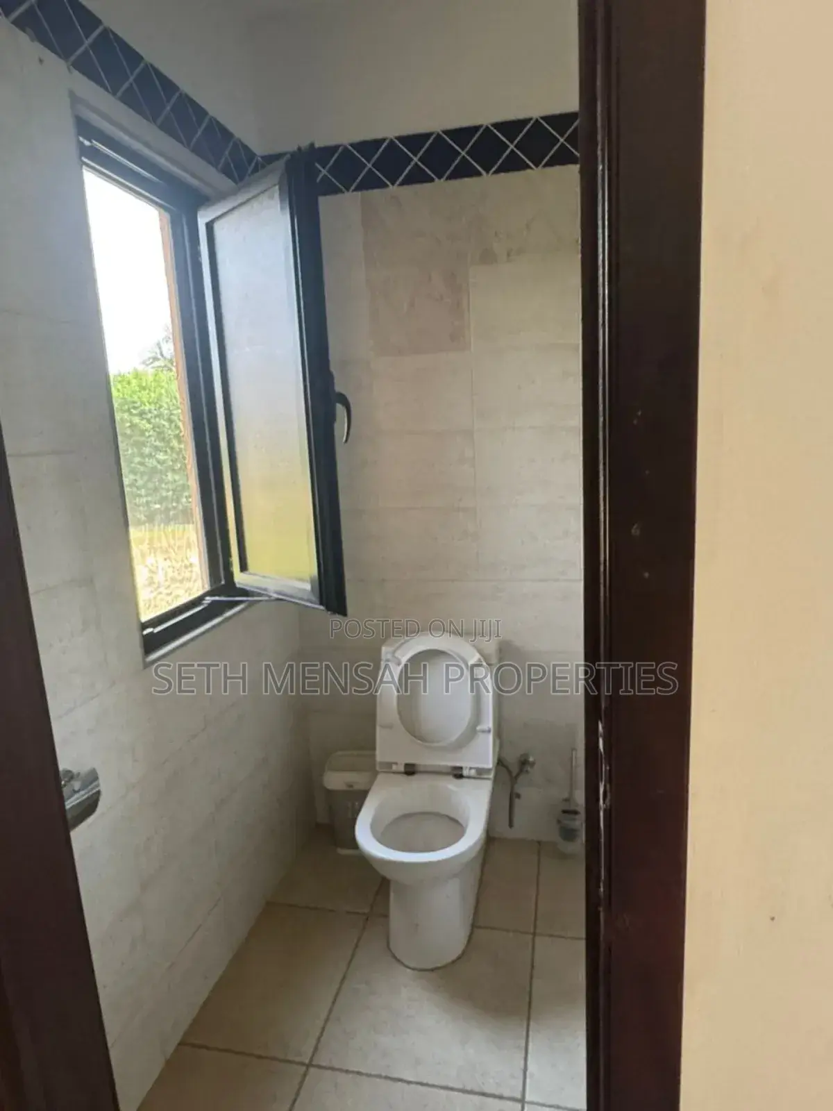 5bdrm House in East Legon for rent