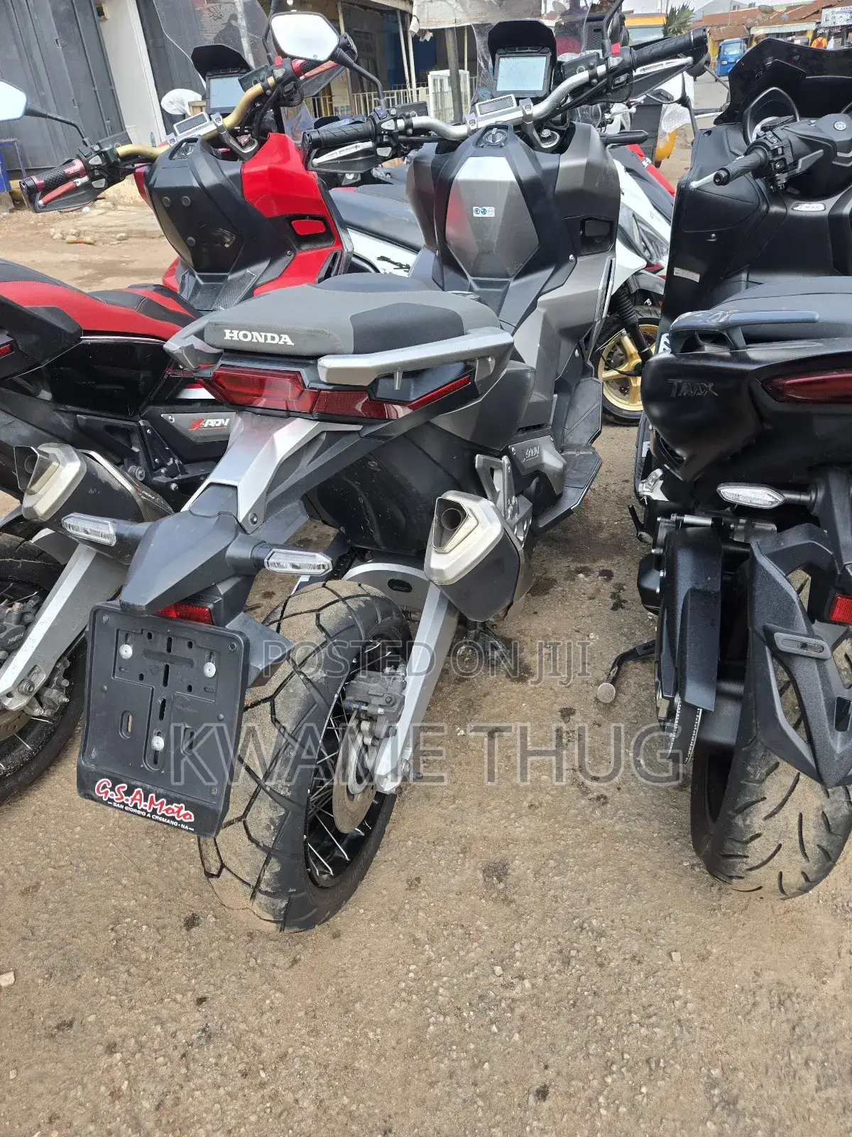 Honda 2023 Red