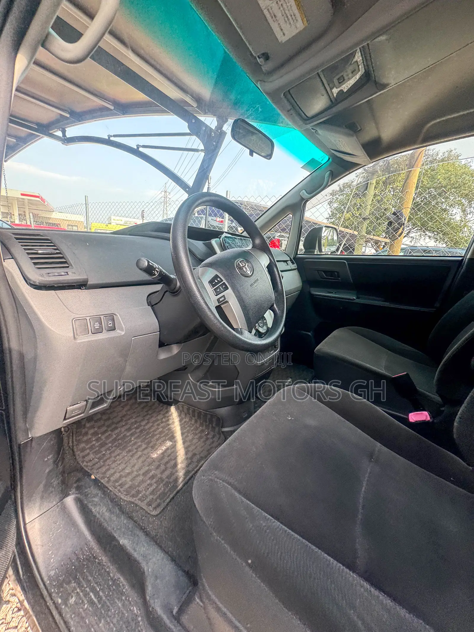 Toyota Voxy 2012 Black