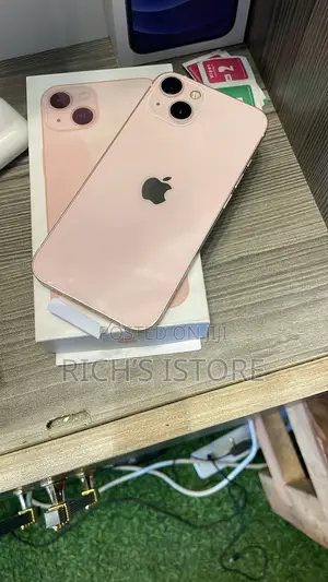 New Apple iPhone 13 128 GB Pink