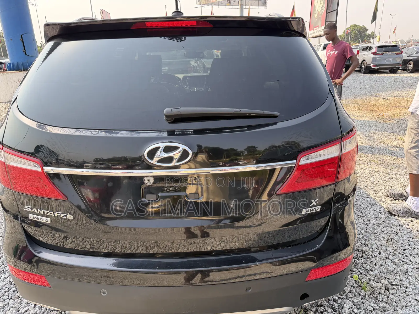 Hyundai Santa Fe Limited w/Saddle Interior 4dr SUV AWD (3.3L 6cyl 6A)