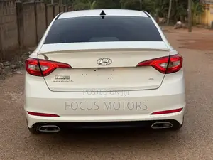 Hyundai Sonata Sport 2.0T Sedan FWD (2.0L 4cyl 6A) 2016 White