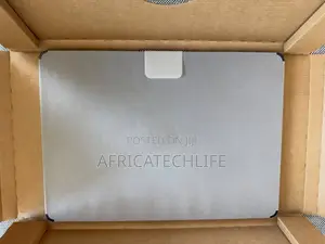 New Laptop Apple MacBook Air 2024 M3 16GB Apple M3 SSD 512GB